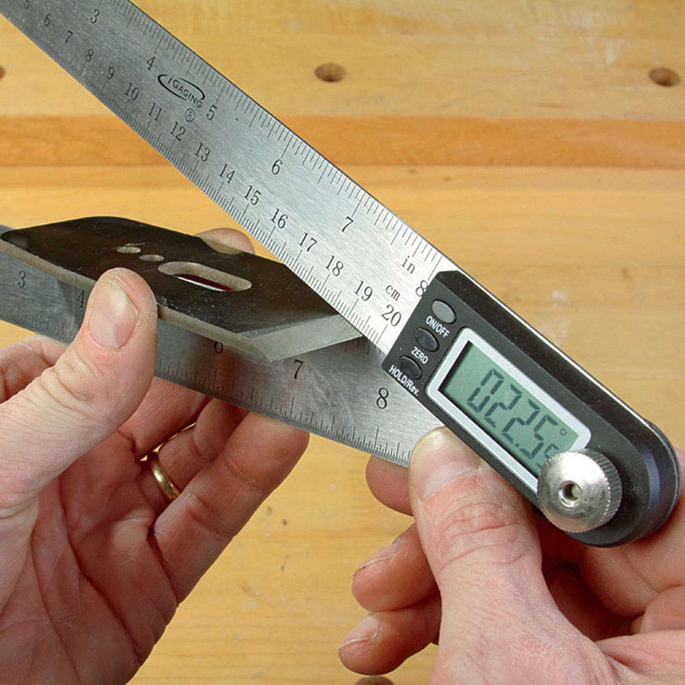 Angle outlet protractor digital