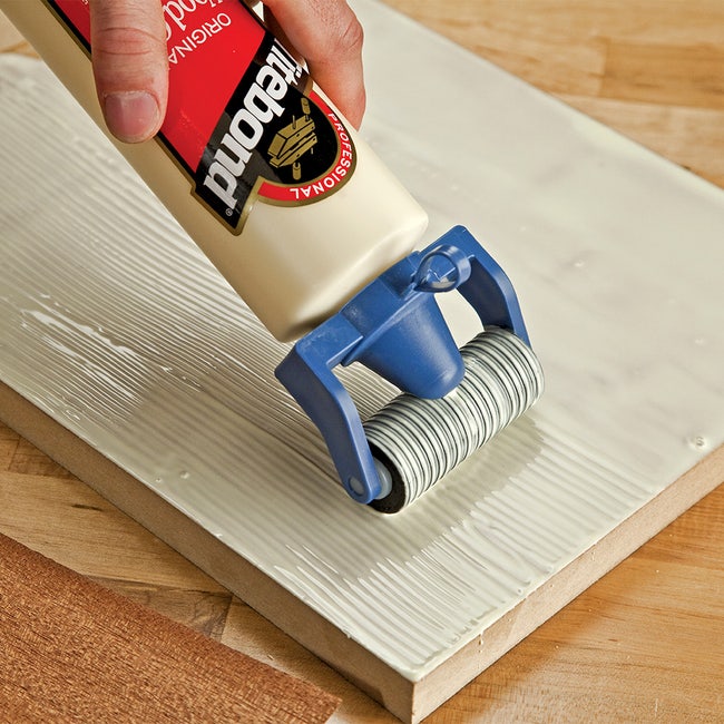 Rockler Wood Glue Applicator Set – Wood Working Glue Bottle (8oz) w/Glue  Spout & Red Cap, Glue Line Centering Attachment, Silicone Glue Brush, &  More