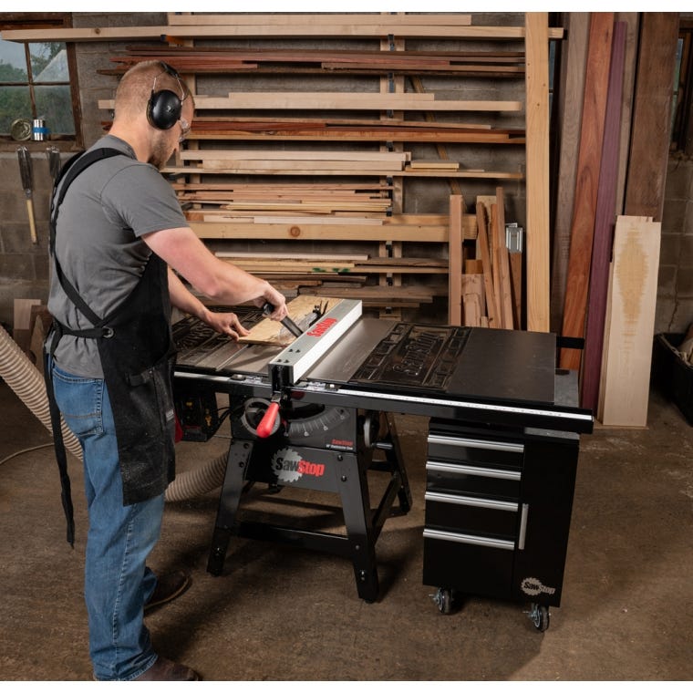 SawStop Contractor Table Saw w/30'' Fence, CNS175-PFA30 - full pic 