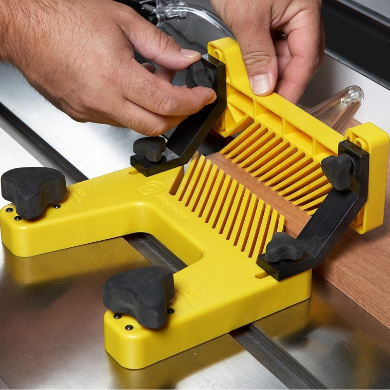 Magswitch Vertical Featherboard Attachment - full pic 