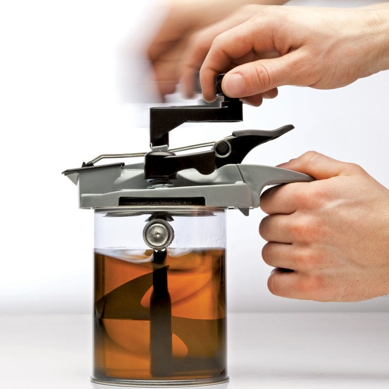 Rockler Mixing Mate&reg; Paint Lid, Quart Size - Stir, Pour, and Store! - main pic