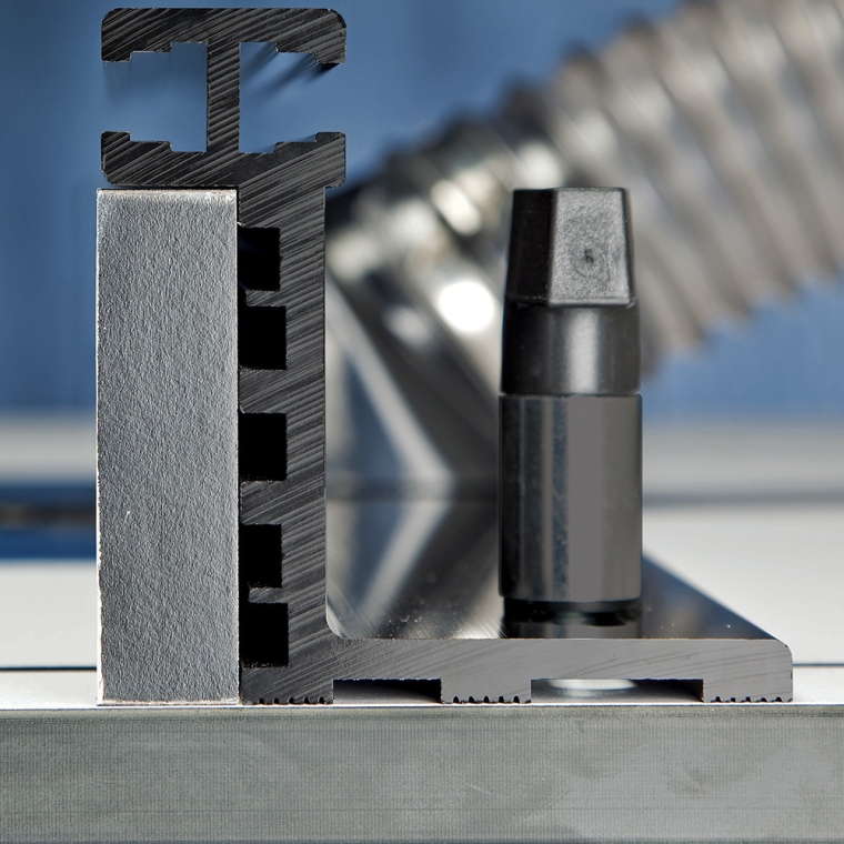 Rockler Pro Router Table Fence - full pic 
