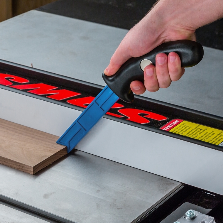 Rockler Plastic Magnetic Push Stick - full pic 