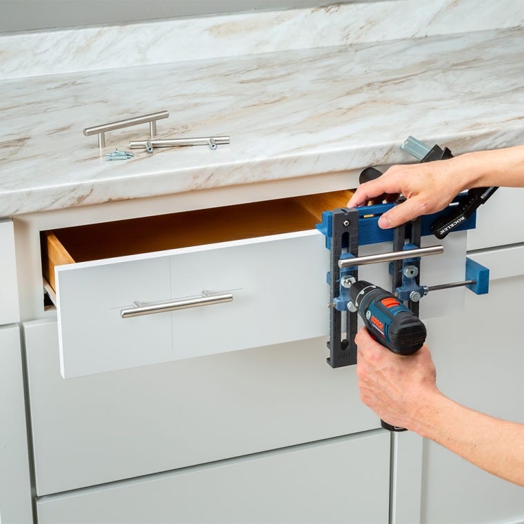 Rockler Jig-It Knob and Pull Pro Drilling Guide - full pic 
