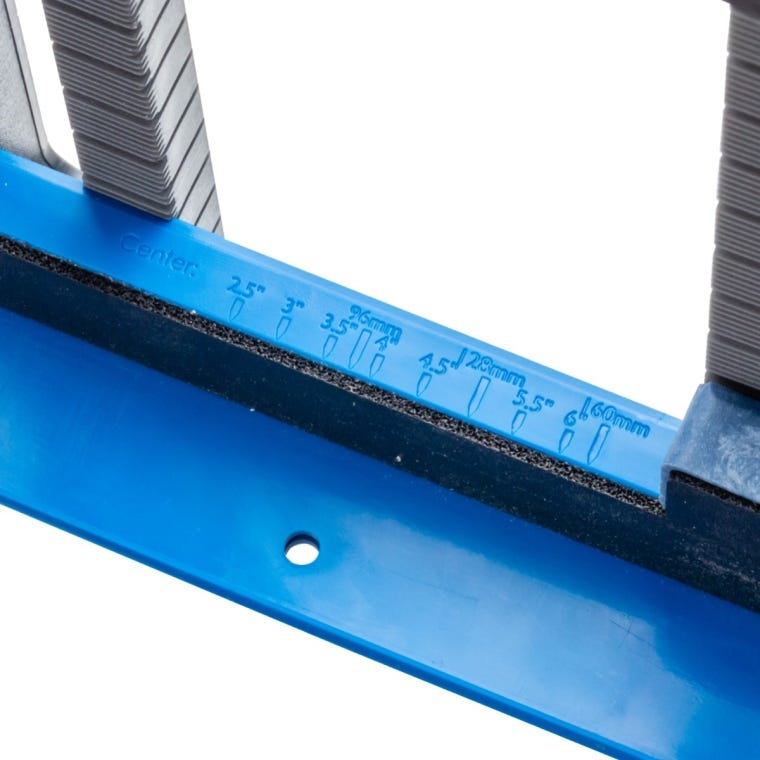 Rockler Jig-It Knob and Pull Pro Drilling Guide - full pic 