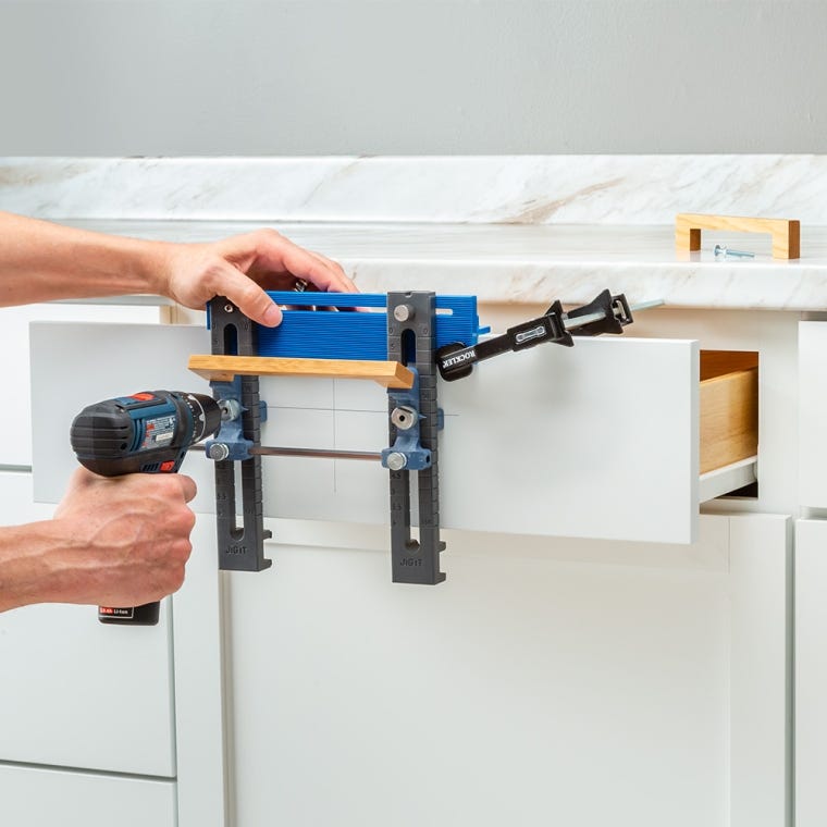 Rockler Jig-It Knob and Pull Pro Drilling Guide - full pic 