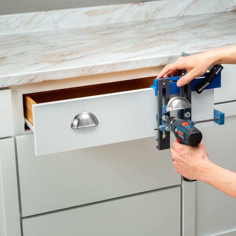 Rockler Jig-It Knob and Pull Pro Drilling Guide - full pic 