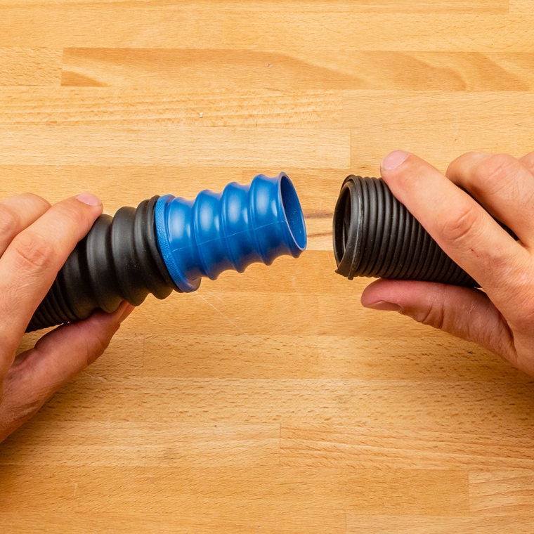 Dust Right FlexiPort Expandable Hose Coupler - full pic 
