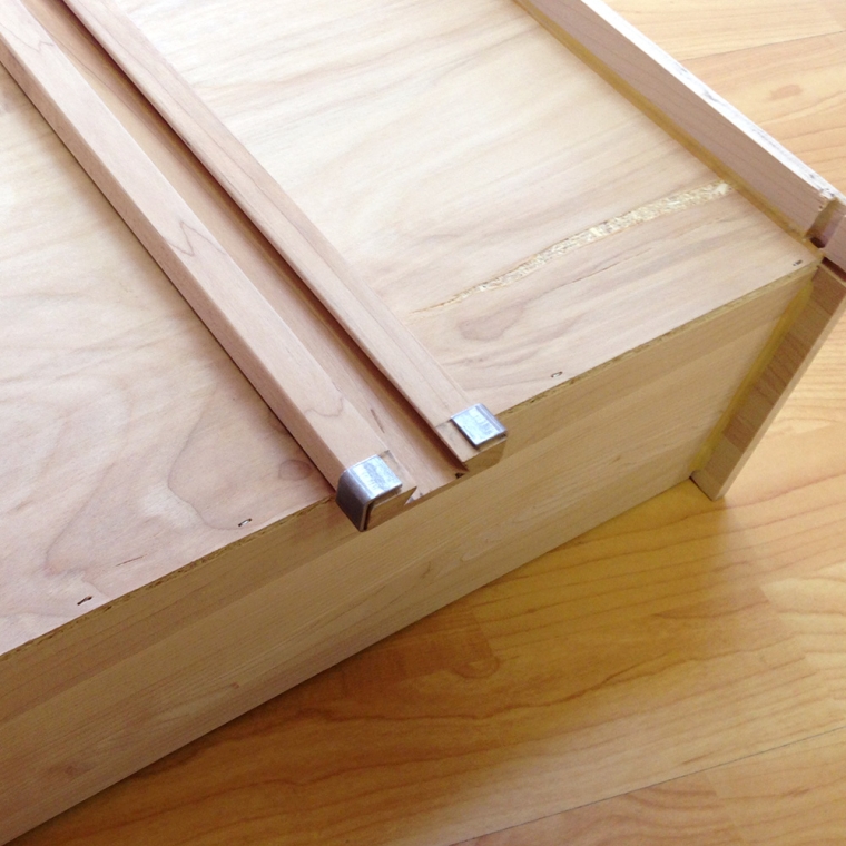 Rear Mounting Bracket for Wood Center Mount Drawer Slide - full pic 
