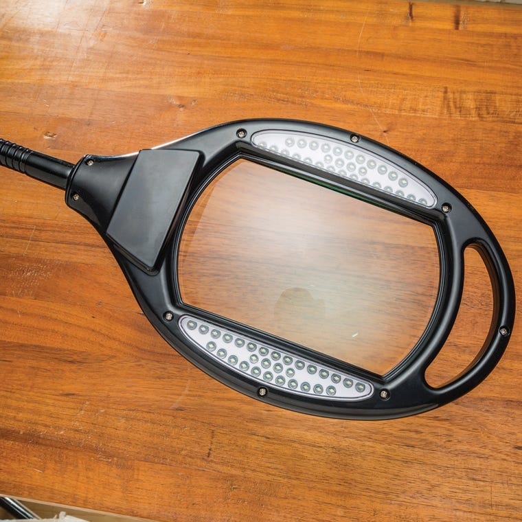 Magnifying LED Work Light - full pic 