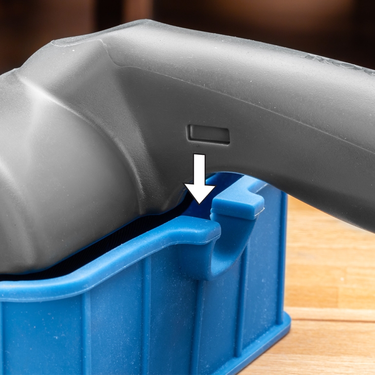 Rockler 5'' Glue Roller with Silicone Rest - full pic 