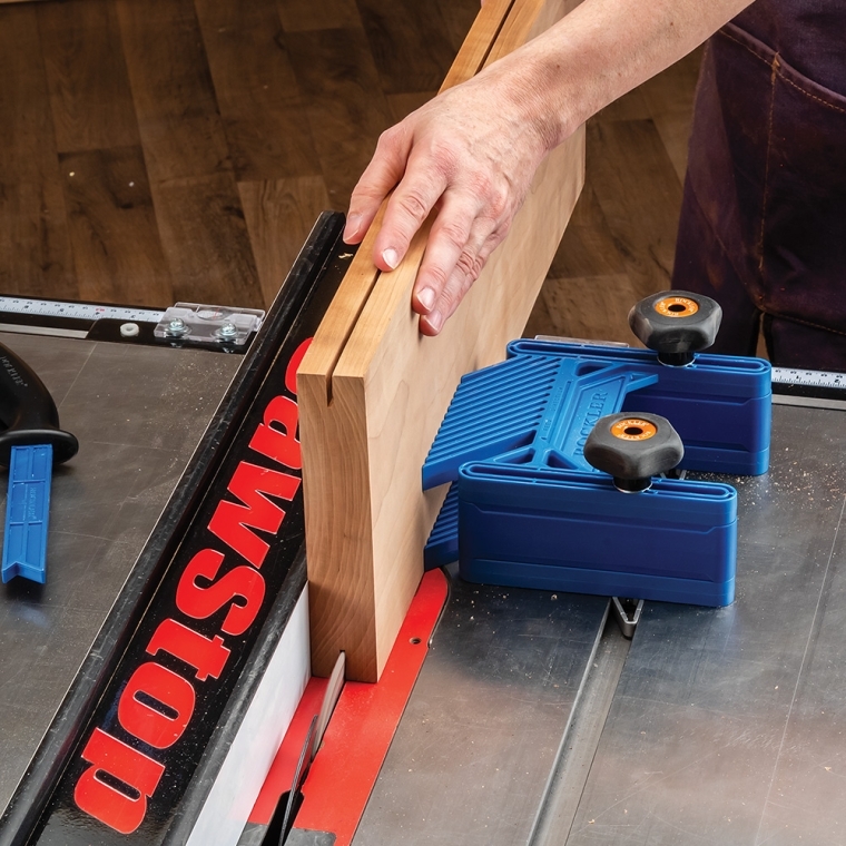 Rockler Adjustable Double Table Featherboard - full pic 