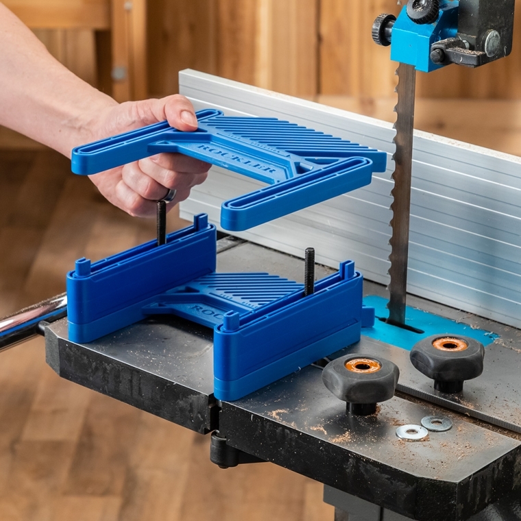 Rockler Adjustable Double Table Featherboard - full pic 