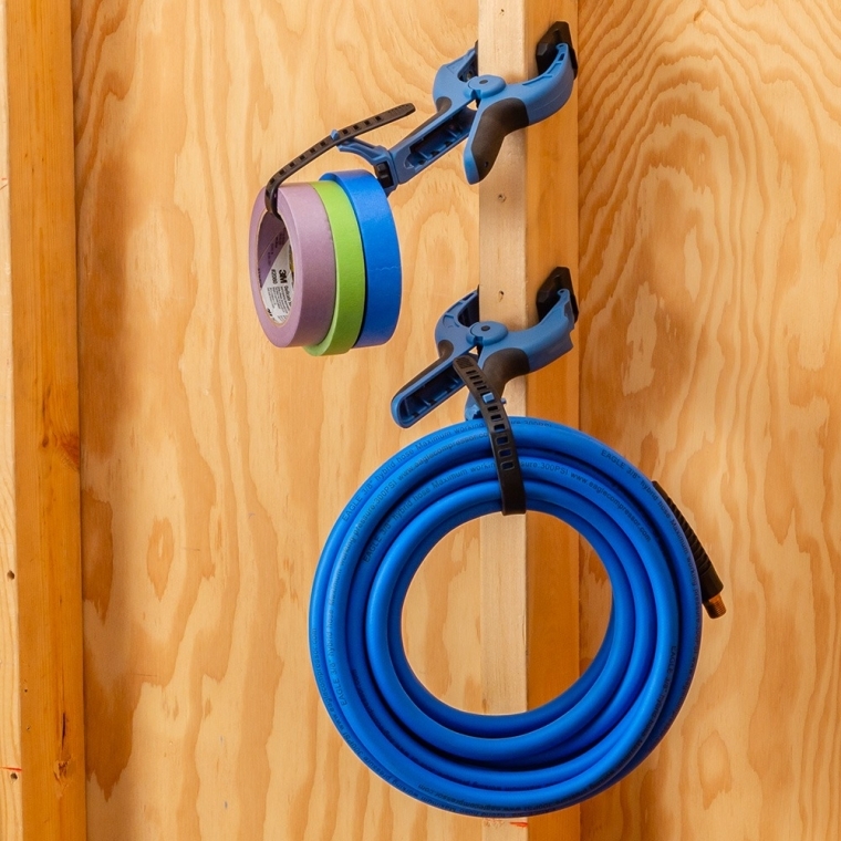 Dust Right 2-1/2'' Clamping Hose Holders, 2-pack - full pic 