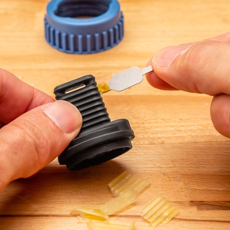 Rockler Glue Bottle Silicone Applicator Tips for Festool Domino Joinery System - full pic 