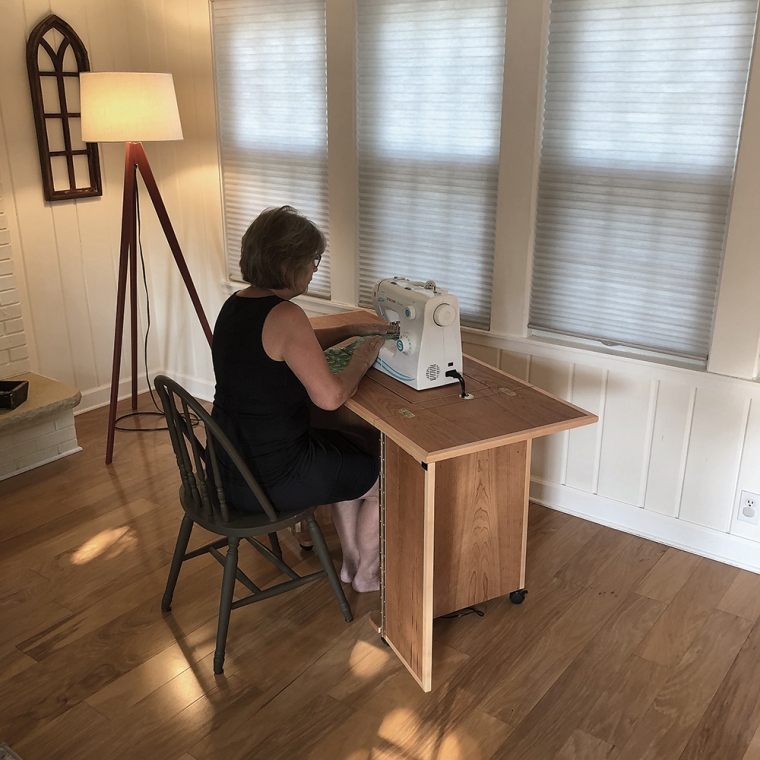 Compact Sewing Machine Cabinet Downloadable Plan/Instructions - full pic 