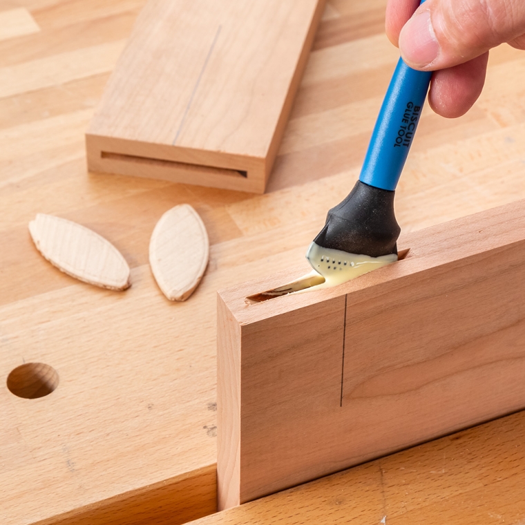 Rockler Silicone Glue Brush for Biscuit Joinery - full pic 