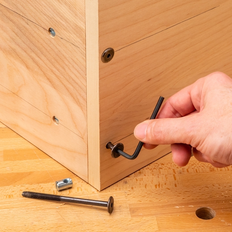 Rockler Cross Dowel Drilling Jig - full pic 