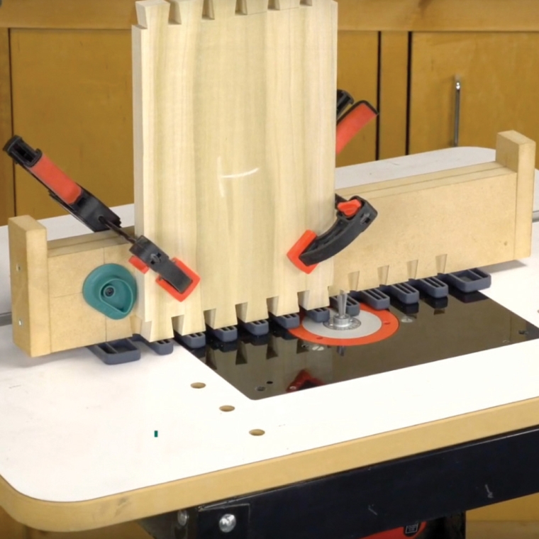 Leigh TD330 Through Dovetail Jig - full pic 