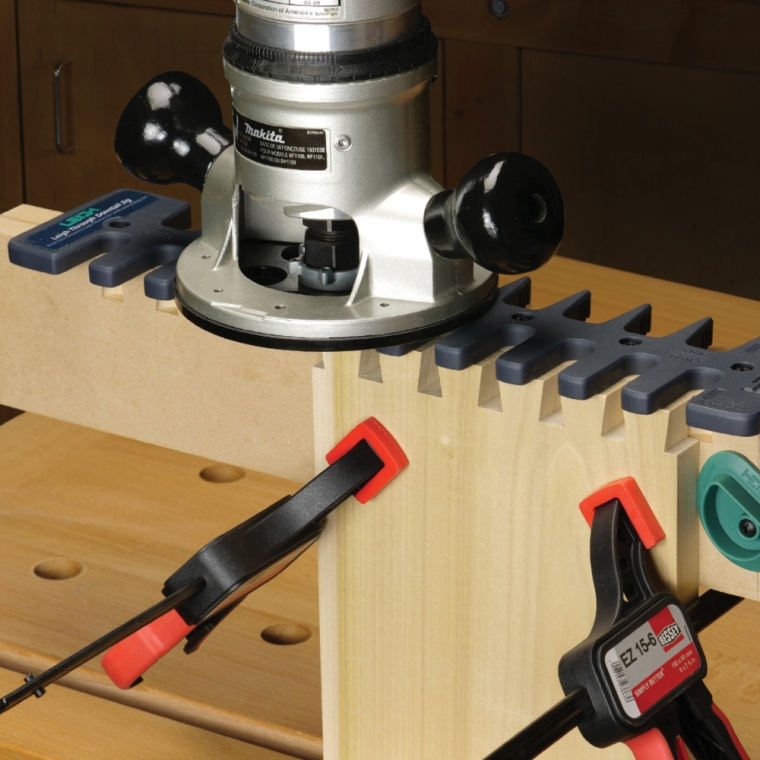 Leigh TD330 Through Dovetail Jig - full pic 