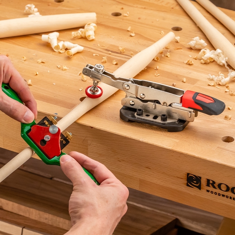 Rockler Dog Hole Auto-Adjust Clamp Plate - full pic 