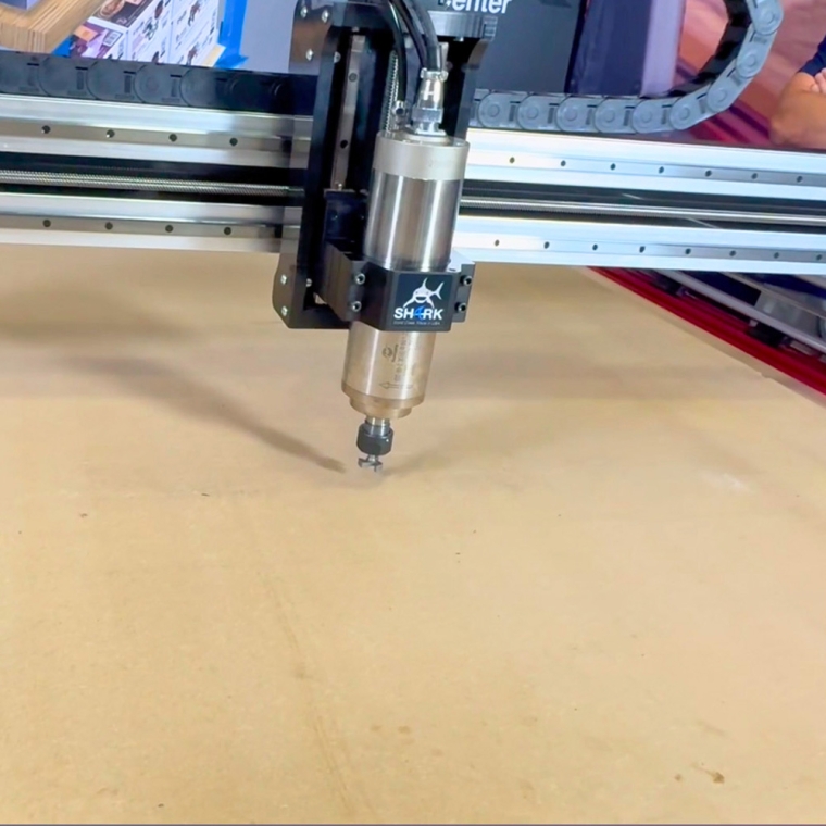 Next Wave CNC Shark HD544 - full pic 
