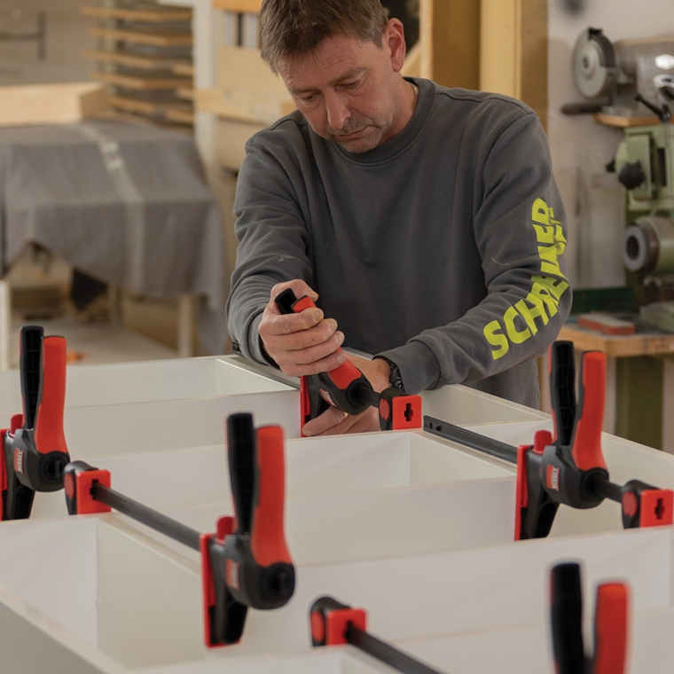 Bessey One-Handed Trigger Clamps with Rotating Handles - full pic 
