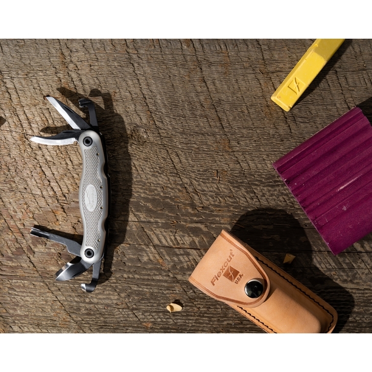 Right-Handed Flexcut Carvin' Jack 2.0 Folding Carving Knife - full pic 