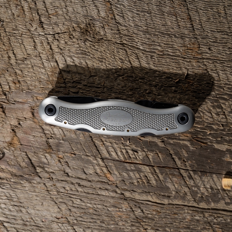 Right-Handed Flexcut Carvin' Jack 2.0 Folding Carving Knife - full pic 