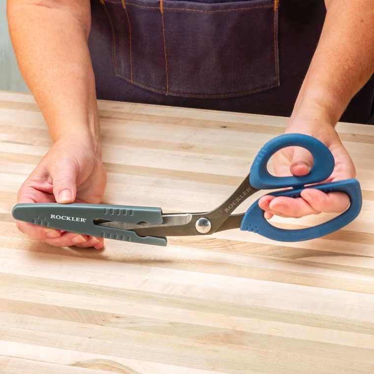 Rockler 10'' Shop Shears with Sheath - full pic 