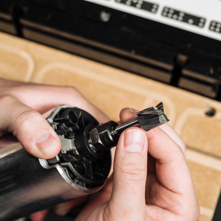 Shaper CNC 16mm x 16mm Clearing Router Bit - full pic 