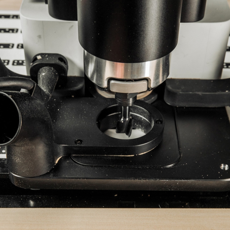 Shaper CNC 16mm x 16mm Clearing Router Bit - full pic 