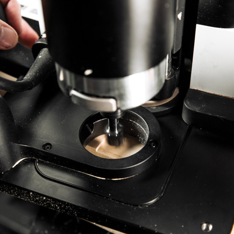 Shaper CNC 16mm x 16mm Clearing Router Bit - full pic 