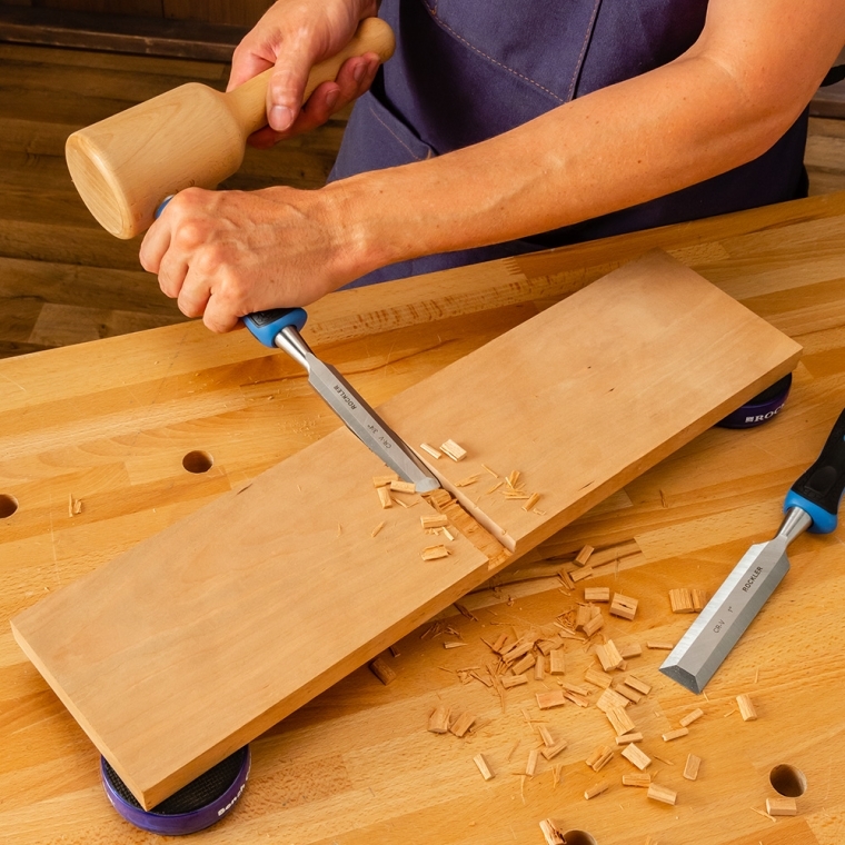Rockler 5-Piece Through-Tang Chisel Set Plus Honing Guide and Stone - full pic 