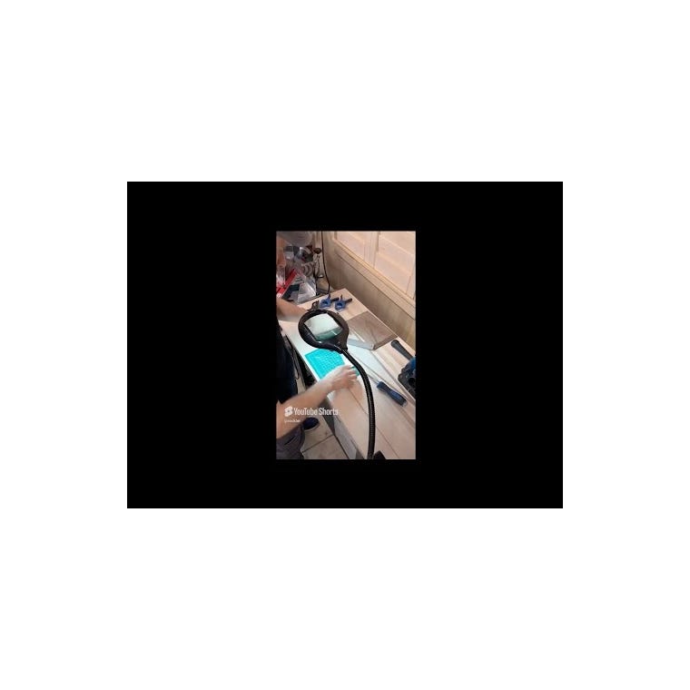 Magnifying LED Work Light - main pic