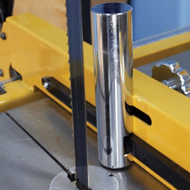 Point fence for guiding resaw cut