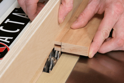 Setting blade height for groove joinery cut
