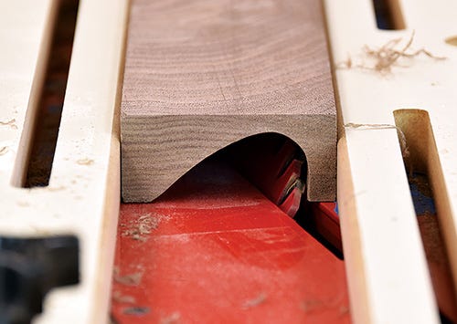 Creating unique curved cove with table saw blade