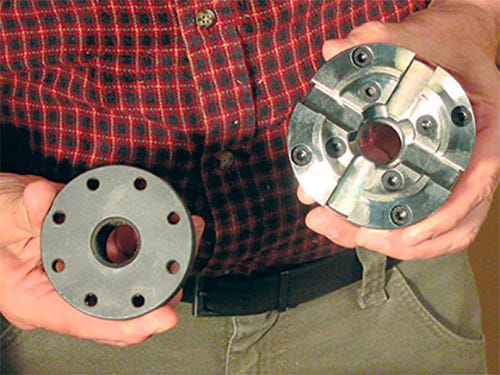 Displaying a standard four jaw chuck and a lathe faceplate