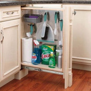 Filler pull-out pantry shelving