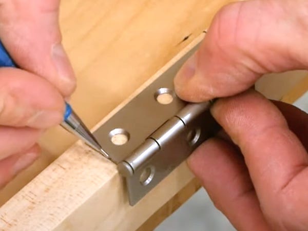 marking install location for butt hinge