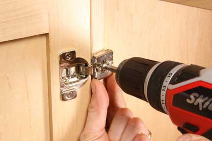 Installing European-style cup hinges