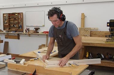 Using a miter sled to cut face frame miters