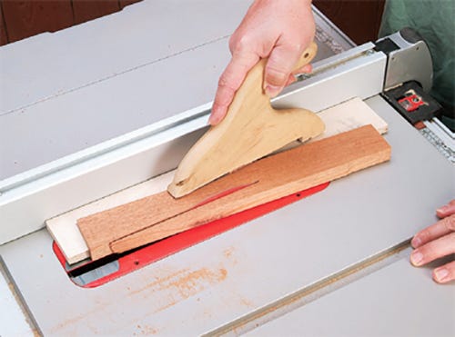 Simple shop-made taper cutting jig