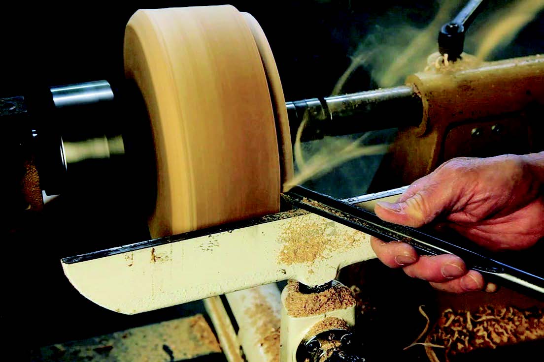 Making deeper bowls with a beveled bowl gouge