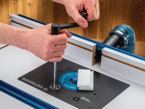 Setting up a Rockler snap lock router lift
